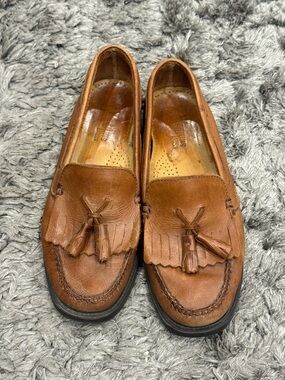 GH Bass Co Weejuns Marietta II Loafers Womens Brown Leather Kiltie Tassel 7M